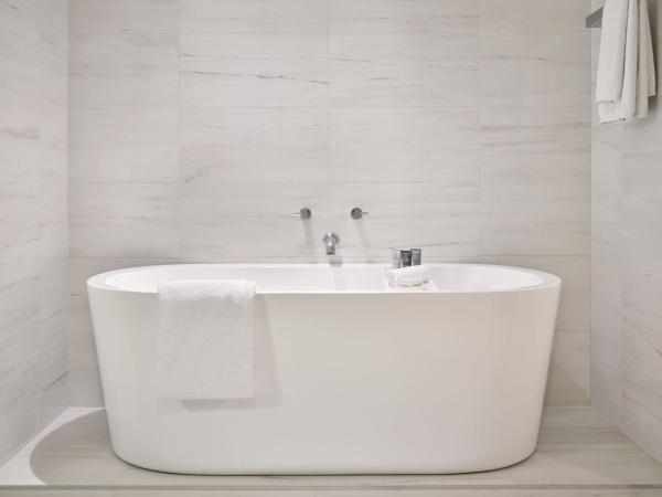 Hotel Clio, a Luxury Collection Hotel, Denver Cherry Creek : photo 6 de la chambre suite 1 chambre lit king-size avec canapé-lit