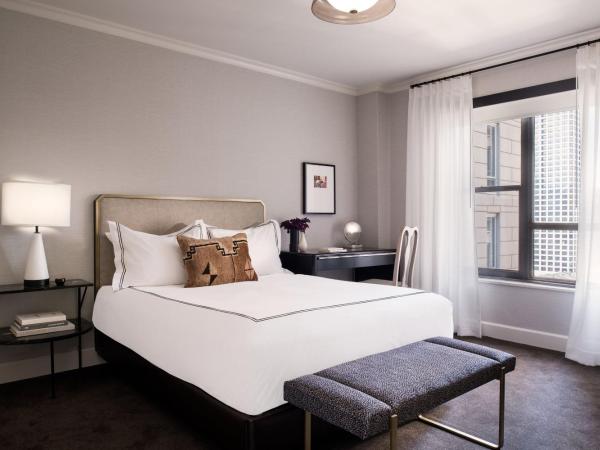 The Talbott Hotel : photo 8 de la chambre chambre standard lit queen-size