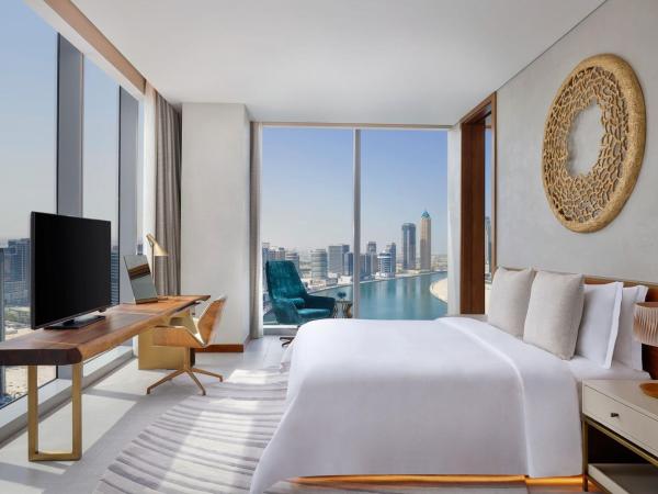 The St. Regis Downtown Dubai : photo 1 de la chambre suite lit king-size st regis avec service de majordome st regis signature - vue sur canal