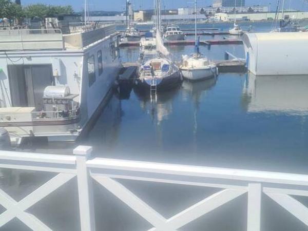 Husbåten Vega 2 Göteborg City : photo 4 de la chambre mobile home