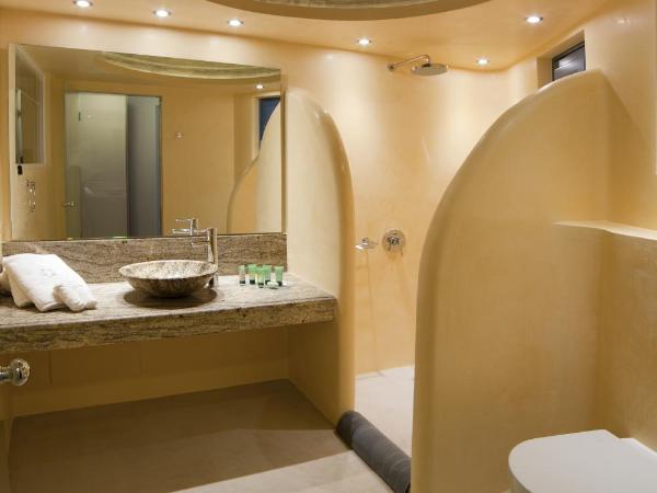 Anteliz Suites : photo 9 de la chambre suite avec piscine à débordement privée - vue sur caldeira