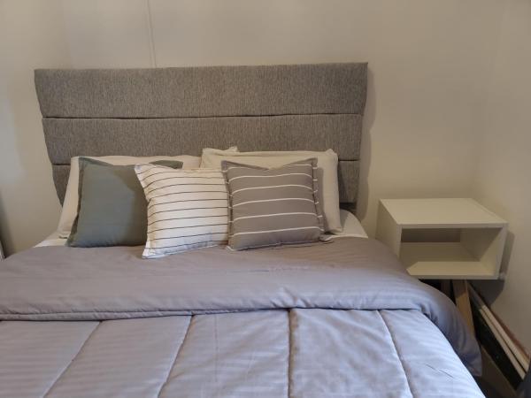 Katana Capsule Hostel : photo 3 de la chambre chambre double avec salle de bains commune