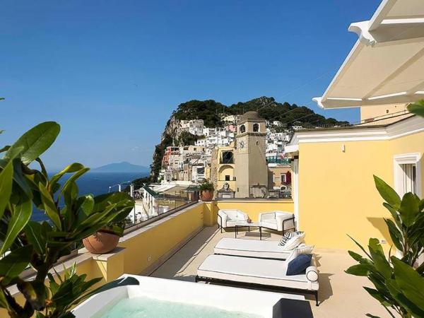 Palazzo M Capri : photo 1 de la chambre suite deluxe avec baignoire spa