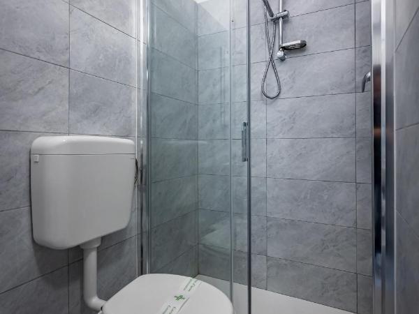 Hotel Minerva : photo 6 de la chambre chambre double ou lits jumeaux