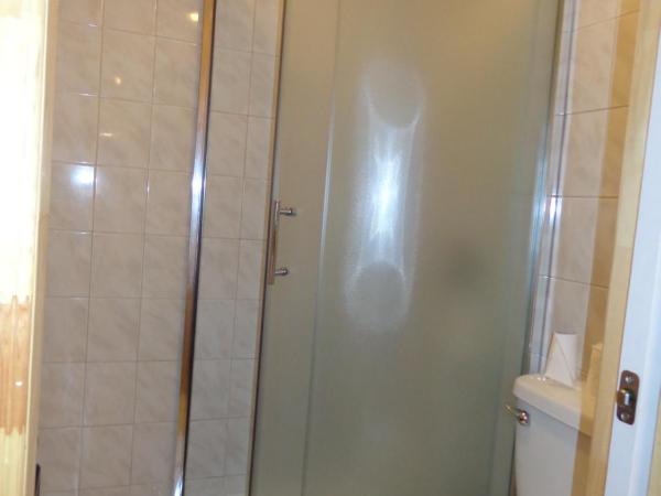 Gîte d'Iberville : photo 1 de la chambre chambre double Économique