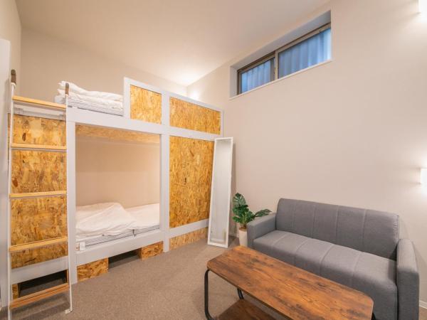 KIZUNA HOTEL Gojo Kiyomizu-dera Kamogawa : photo 7 de la chambre chambre familiale standard