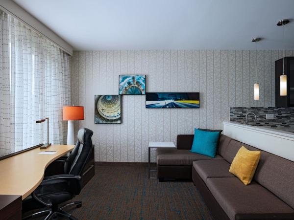 Residence Inn by Marriott Austin Southwest : photo 1 de la chambre studio lit king-size avec canapé-lit