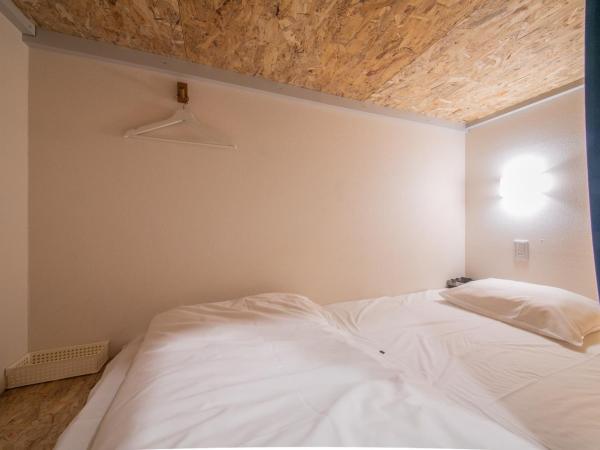KIZUNA HOTEL Gojo Kiyomizu-dera Kamogawa : photo 8 de la chambre lit dans dortoir pour hommes de 4 lits