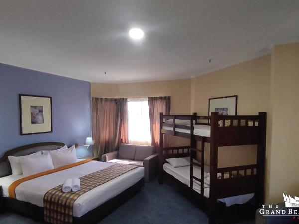 The Grand Beach Resort Port Dickson : photo 4 de la chambre chambre familiale