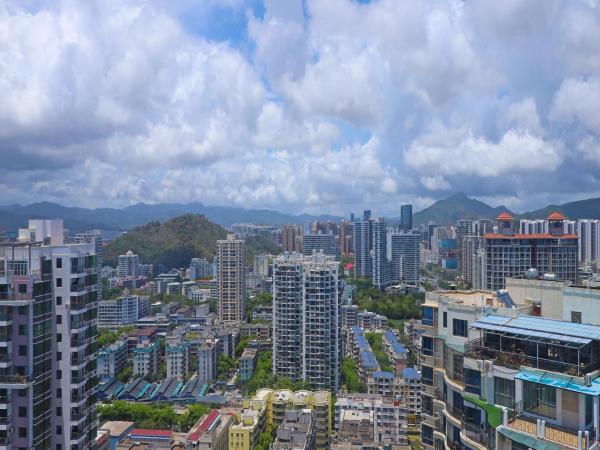 Four Points by Sheraton Hainan, Sanya : photo 3 de la chambre city view king bed room