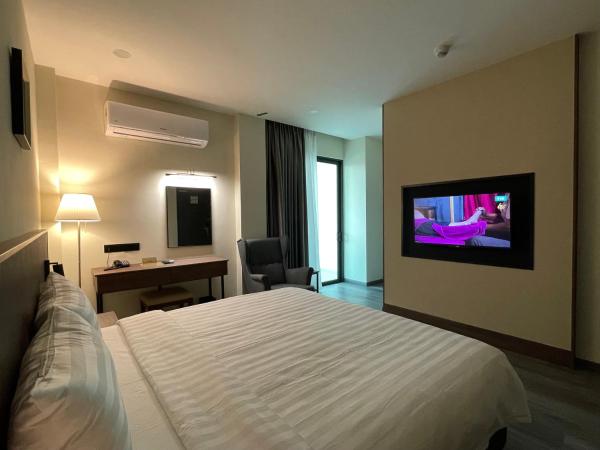 Hotel Bundusan : photo 1 de la chambre chambre lit king-size deluxe