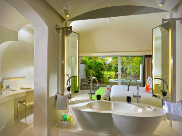 SO/ Sofitel Mauritius : photo 3 de la chambre suite lit king-size ou lits jumeaux so avec jardin privé, terrasse et patio - vue sur jardin