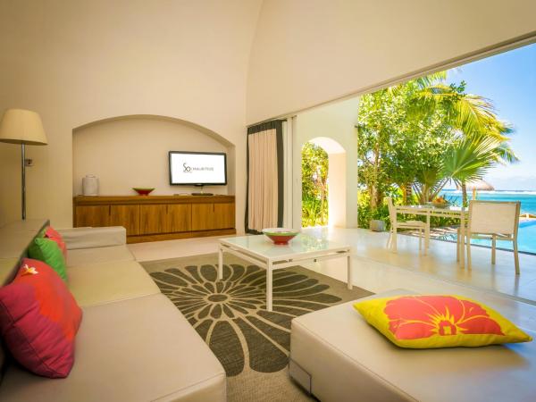 SO/ Sofitel Mauritius : photo 7 de la chambre villa 2 chambres vip so avec jardin privé, salon et piscine privée - côté plage