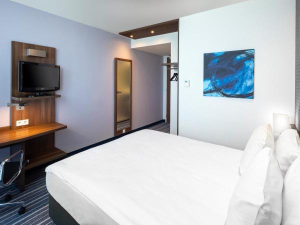 Holiday Inn Express Amsterdam Arena Towers, an IHG Hotel : photo 1 de la chambre chambre double ou lits jumeaux standard