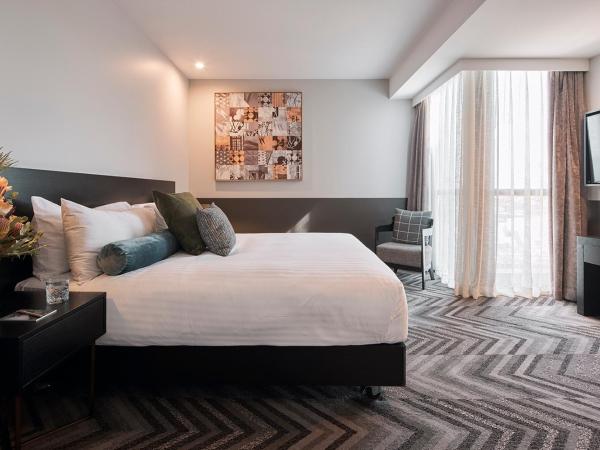 Rydges Perth Kings Square : photo 1 de la chambre chambre lit king-size