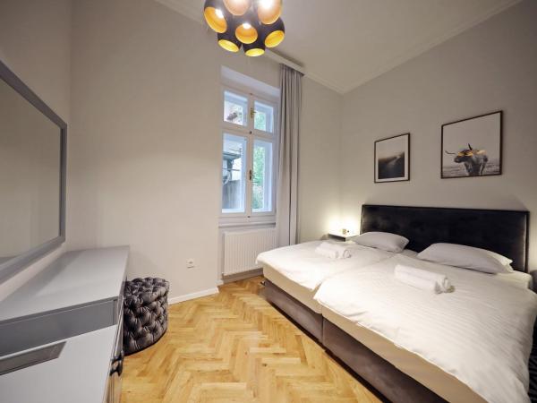 Stay Swanky Bed & Breakfast : photo 1 de la chambre deluxe apartment - ilica street 82