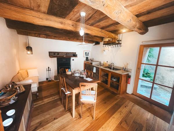 Case di Sotto, House & Breakfast : photo 4 de la chambre maison de vacances - garçonnière