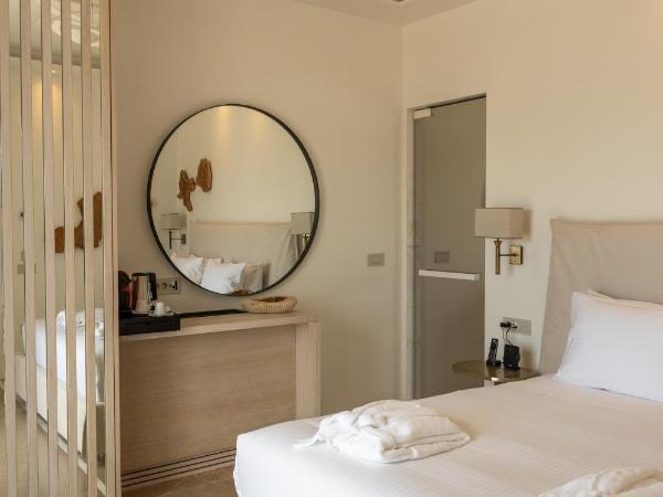 Νumi Boutique Hotel : photo 6 de la chambre suite junior avec bain à remous