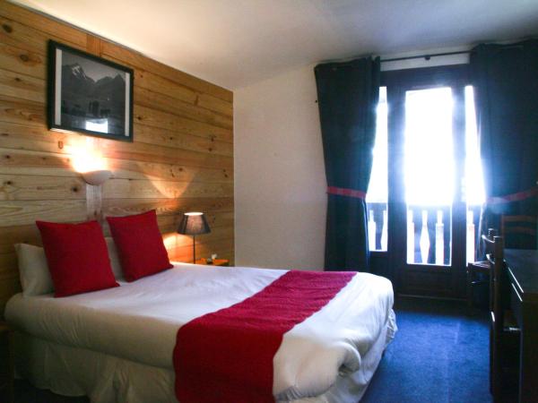 Hôtel Valentin : photo 2 de la chambre chambre triple avec balcon