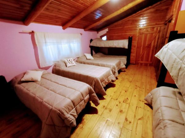Cuatro Cerros Hostel : photo 3 de la chambre lit simple dans dortoir mixte