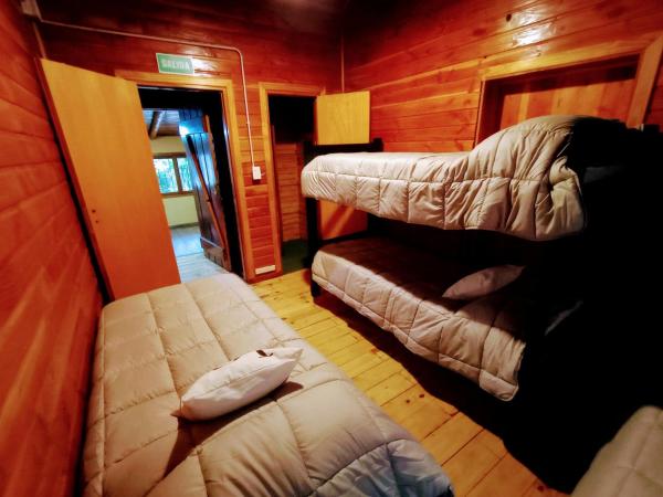Cuatro Cerros Hostel : photo 2 de la chambre lit dans dortoir pour femmes de 4 lits