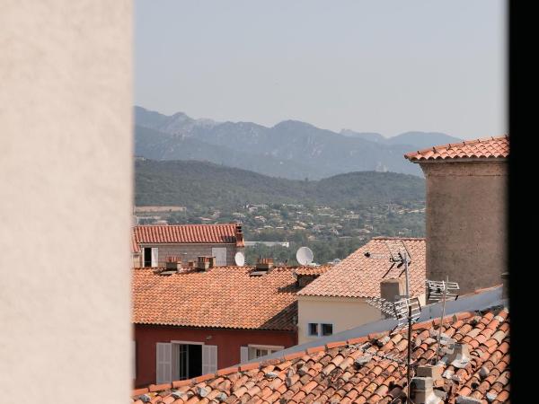 Hotel Moderne : photo 4 de la chambre suite