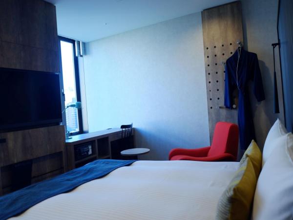 THE KNOT TOKYO Shinjuku : photo 2 de la chambre 26sqm large deluxe hollywood room on the top floor - non-smoking