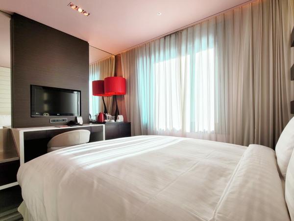 THE PLAZA Seoul, Autograph Collection : photo 1 de la chambre chambre lit king-size affaires