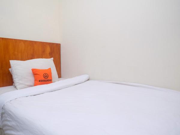 Koolkost near Stadion Maguwoharjo : photo 5 de la chambre chambre simple