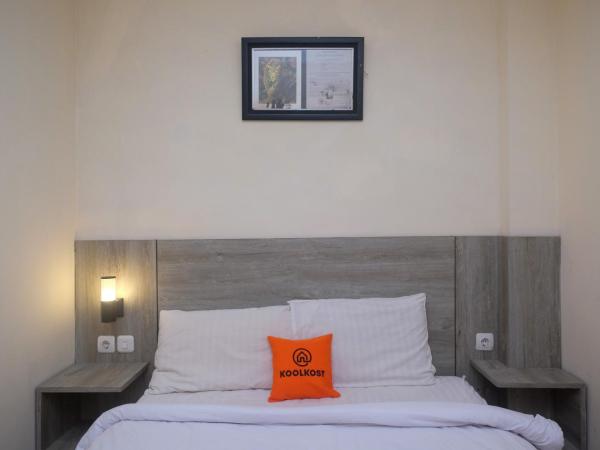 Koolkost near Stadion Maguwoharjo : photo 9 de la chambre chambre familiale