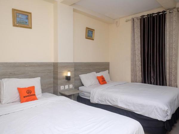 Koolkost near Stadion Maguwoharjo : photo 5 de la chambre chambre lits jumeaux