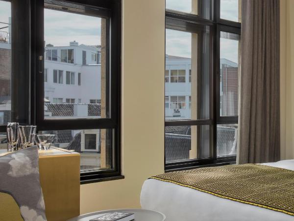 W Amsterdam : photo 1 de la chambre chambre fabulous bank avec 2 lits simples/jumeaux - vue sur ville