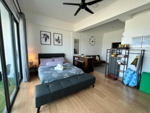 Kuantan Imperium seaview cityview by Avenzee : photo 1 de la chambre studio avec balcon 
