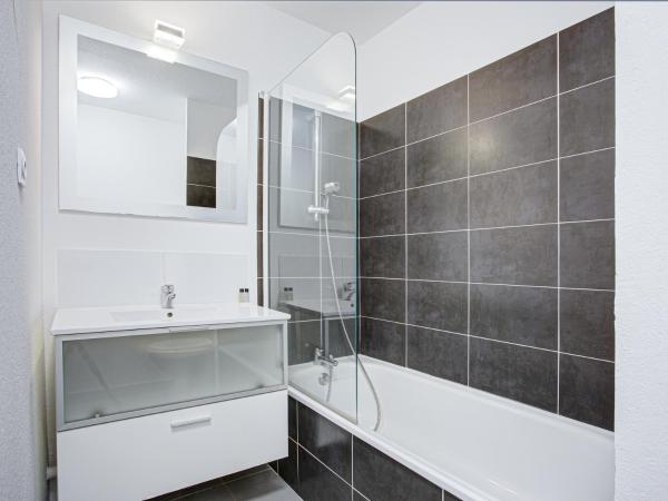 Vacancéole - Les demeures de la Massane - Argelès-sur-Mer : photo 4 de la chambre studio cabine (4 personnes)