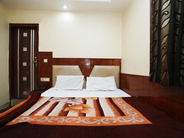 Hotel Ashirwad DX : photo 7 de la chambre chambre double