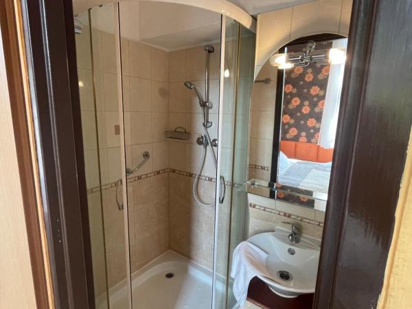 Willa Księżniczki Sopotu : photo 3 de la chambre chambre double deluxe - vue latérale sur mer