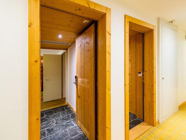 Nendaz 4 Vallées & SPA 4* Superior : photo 6 de la chambre deux chambres communicantes sans vue