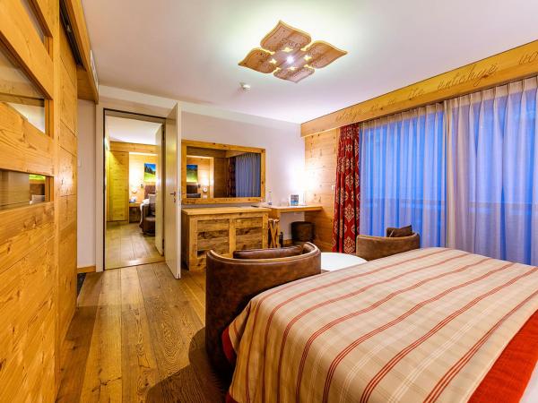 Nendaz 4 Vallées & SPA 4* Superior : photo 5 de la chambre deux chambres communicantes sans vue