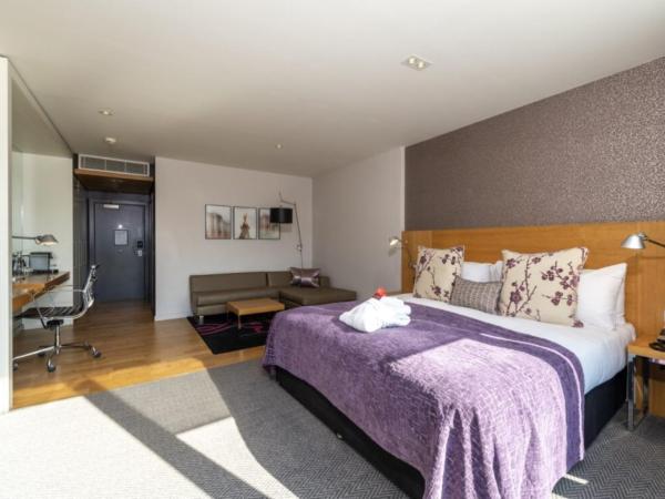 Apex Temple Court Hotel : photo 2 de la chambre suite junior avec balcon et accès au salon club