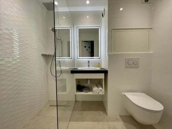 Résidence Les Baladines : photo 2 de la chambre chambre double ou lits jumeaux avec balcon