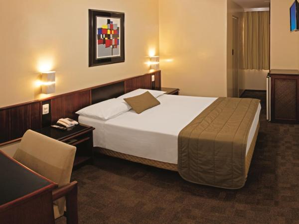 Lira Hotel : photo 1 de la chambre chambre double supérieure avec 1 lit double