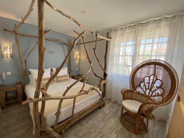 Hôtel Le Neptune en Camargue : photo 4 de la chambre suite junior