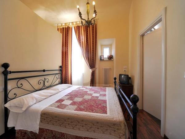 Hotel Iris : photo 1 de la chambre chambre simple