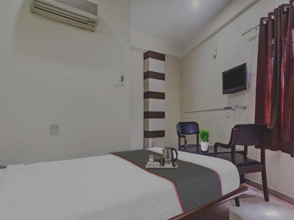 Collection O THE CROWN HOTEL : photo 2 de la chambre chambre double deluxe