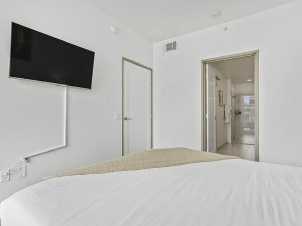 Modern Luxury 2 Bed with Panoramic City Views in Downtown LA : photo 6 de la chambre appartement supérieur