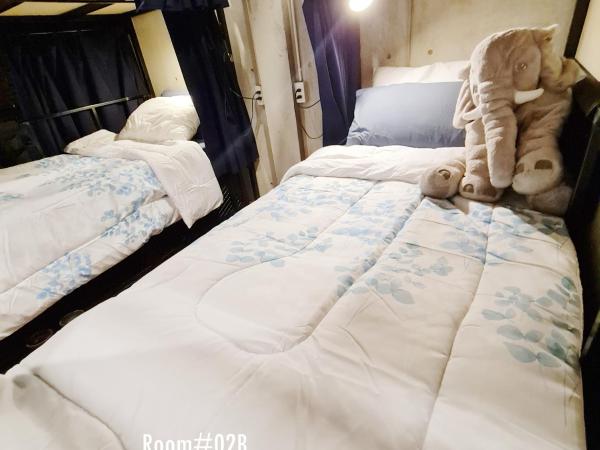 MEEMAW'S House Hostel : photo 9 de la chambre lit dans dortoir mixte de 6 lits