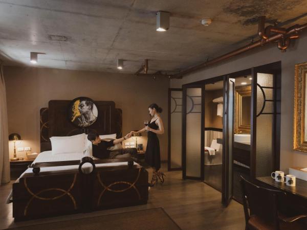 Art Mai Gallery Nimman Hotel Chiang Mai - SHA Plus : photo 1 de la chambre suite présidentielle artiste signature