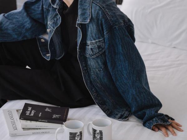 Art Mai Gallery Nimman Hotel Chiang Mai - SHA Plus : photo 4 de la chambre hébergement signature de l'artiste par jitsing