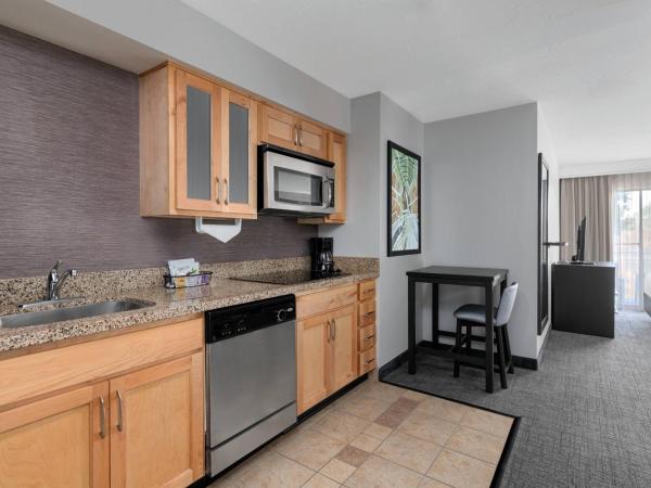 Residence Inn by Marriott Salt Lake City Downtown : photo 3 de la chambre studio lit queen-size