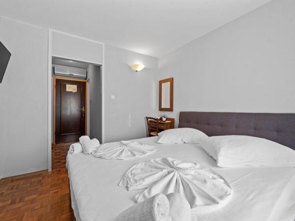 Minerva Hotel : photo 1 de la chambre chambre double Économique